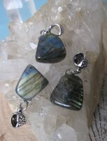 Labradoriet Hanger 2